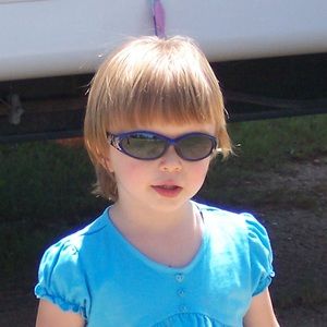 Meet your Posher, Abigail